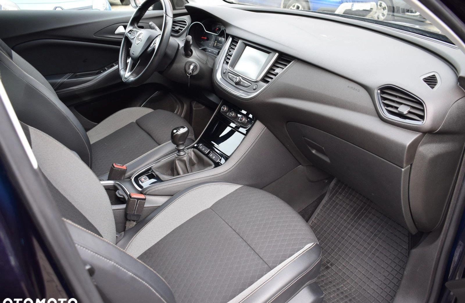 Opel Grandland X cena 69900 przebieg: 47600, rok produkcji 2018 z Stawiszyn małe 497